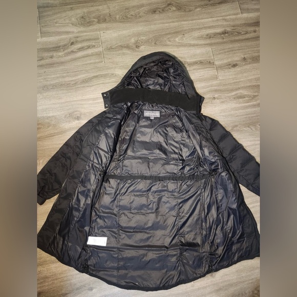 Women’s size small Eddie Bauer Parka - Picture 6 of 10